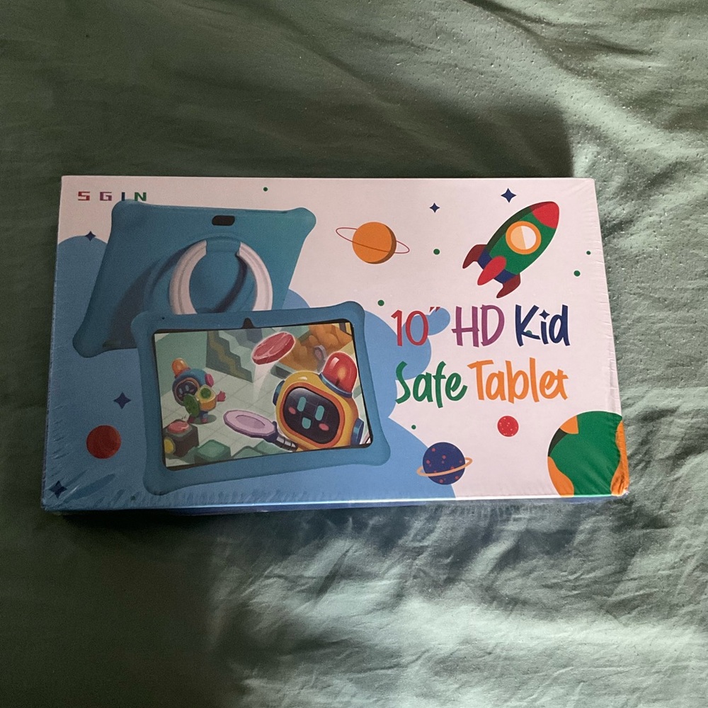 NEW! 10" HD Kid Safe Tablet - Blue